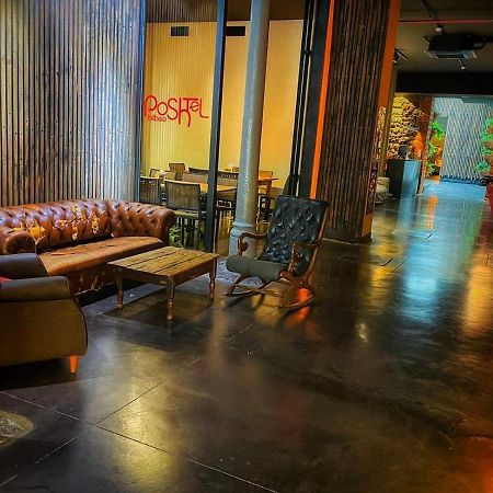 Poshtel Bilbao - Premium Hostel Ngoại thất bức ảnh