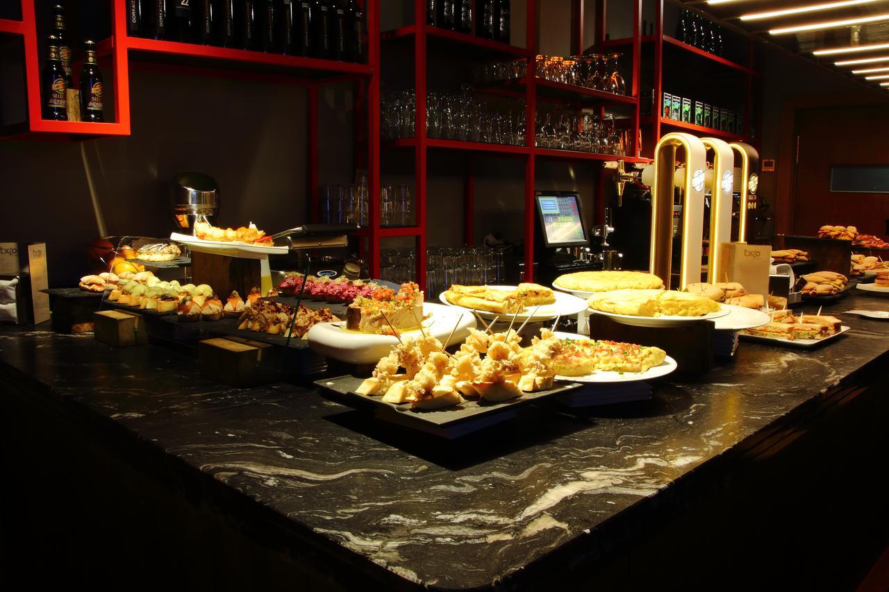 Poshtel Bilbao - Premium Hostel Ngoại thất bức ảnh