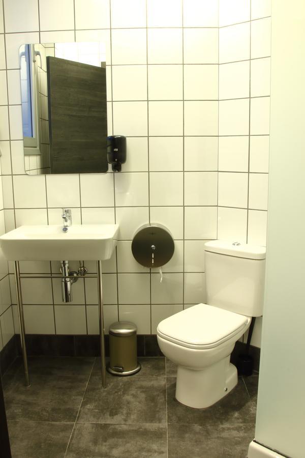Poshtel Bilbao - Premium Hostel Ngoại thất bức ảnh