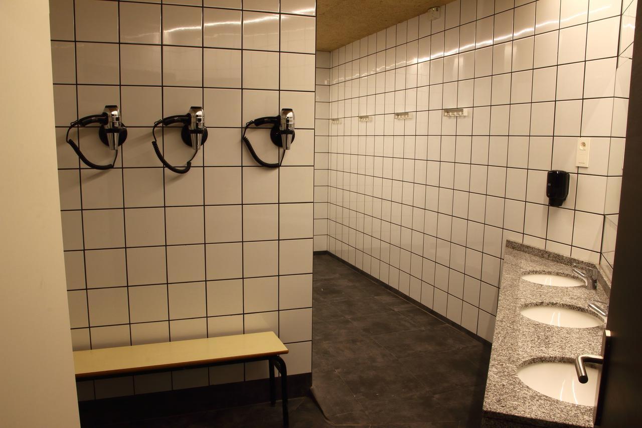 Poshtel Bilbao - Premium Hostel Ngoại thất bức ảnh