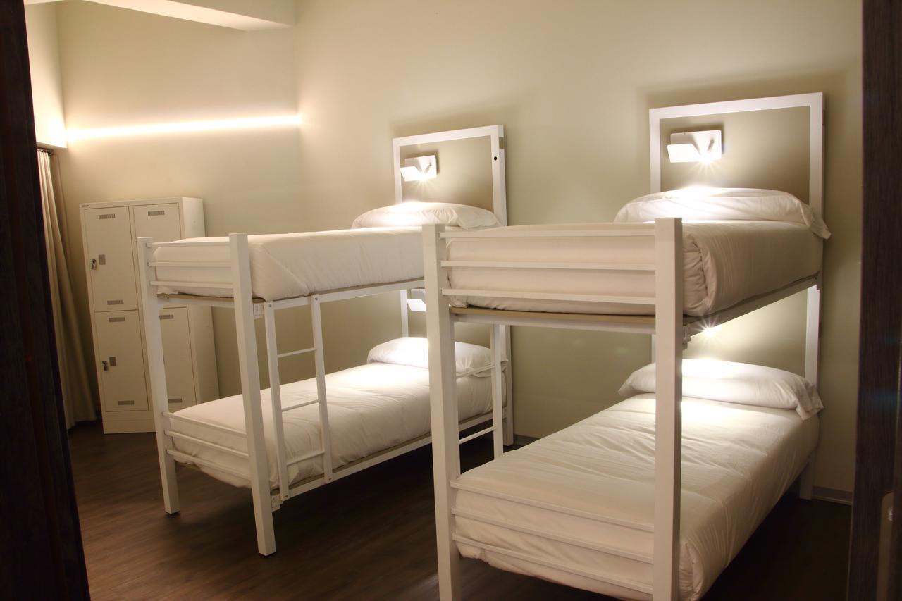 Poshtel Bilbao - Premium Hostel Ngoại thất bức ảnh