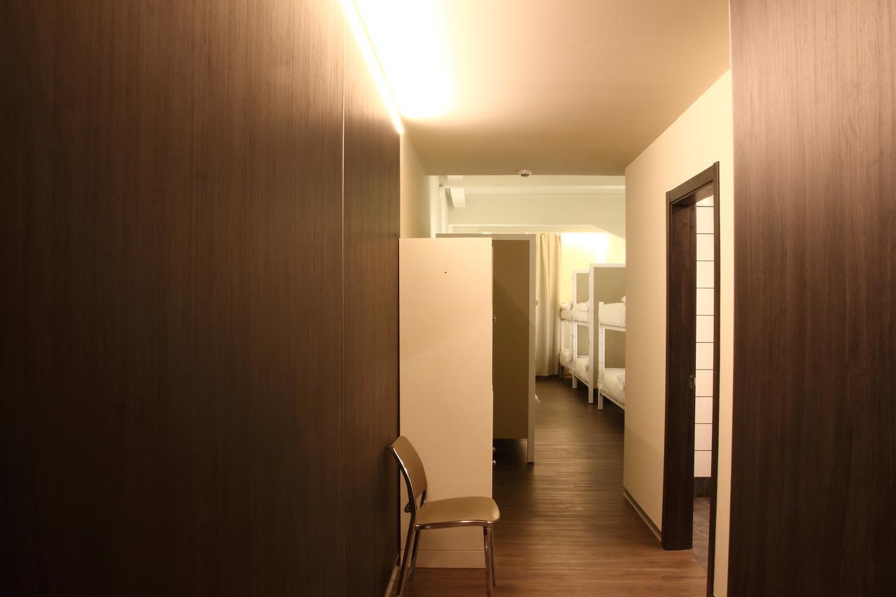 Poshtel Bilbao - Premium Hostel Ngoại thất bức ảnh