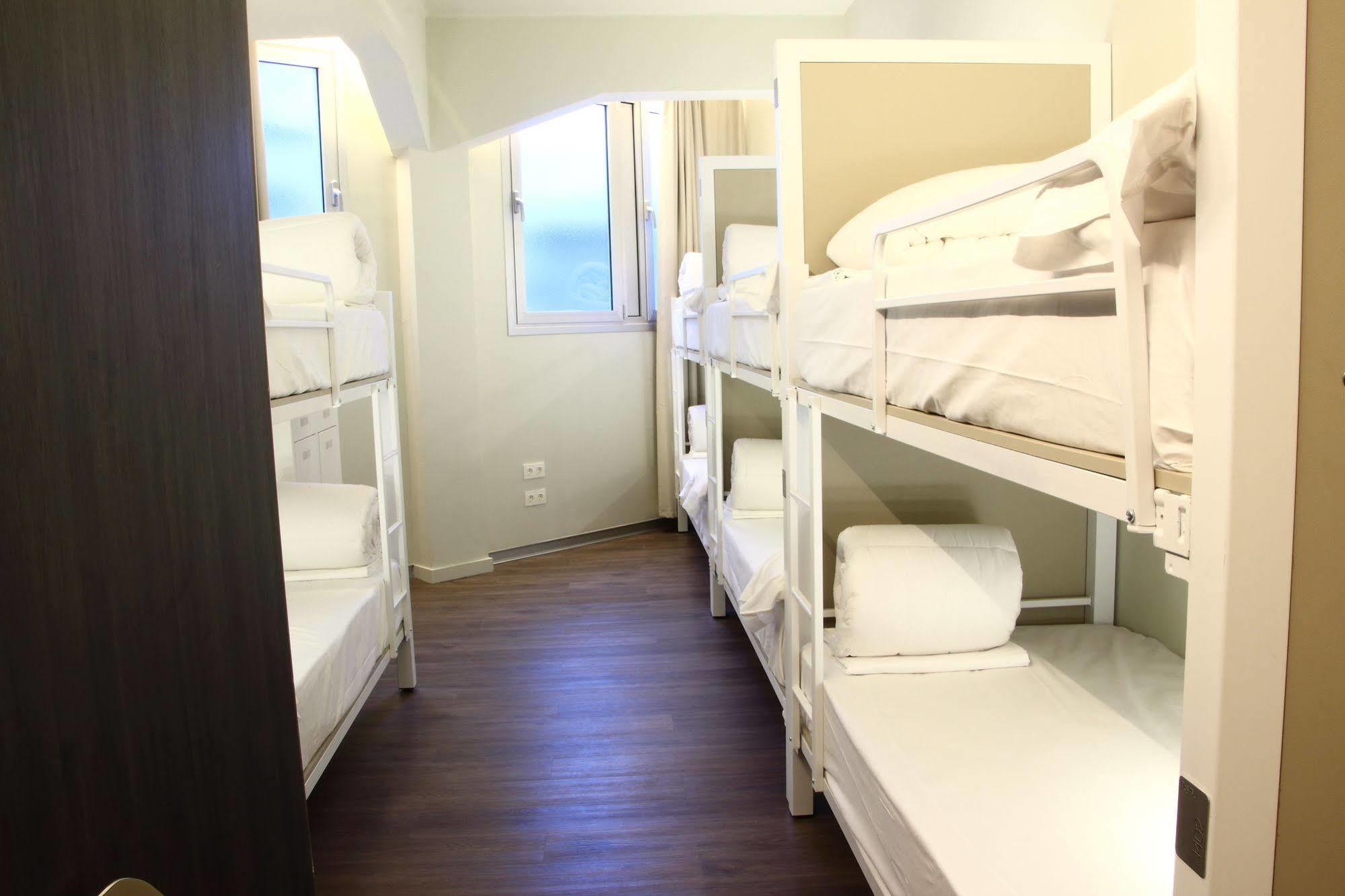 Poshtel Bilbao - Premium Hostel Ngoại thất bức ảnh